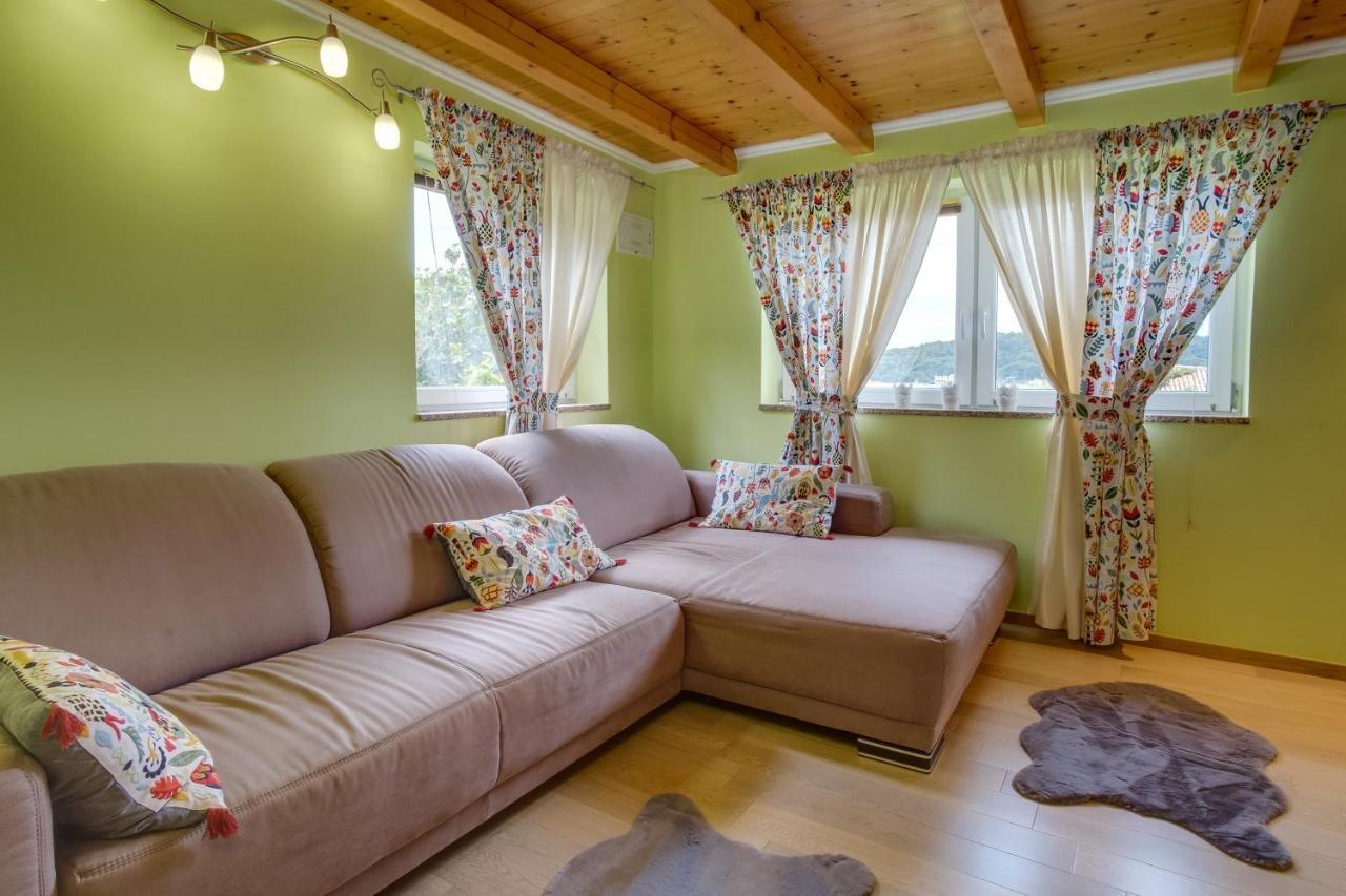 Isabela Apartment Mali Losinj Bagian luar foto