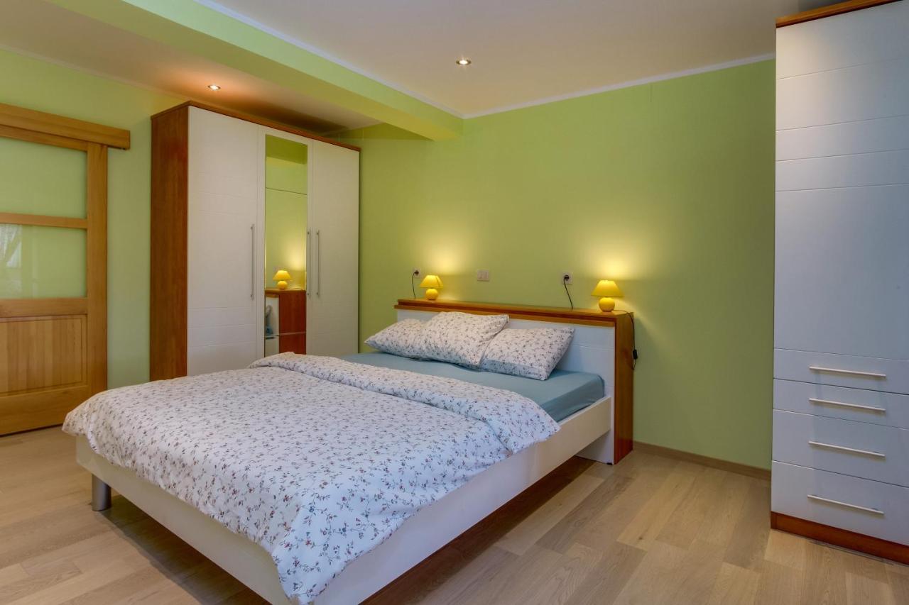 Isabela Apartment Mali Losinj Bagian luar foto