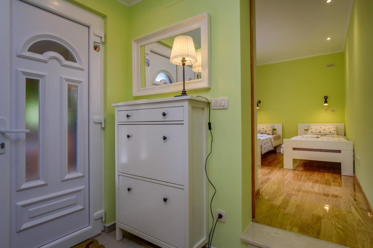Isabela Apartment Mali Losinj Bagian luar foto