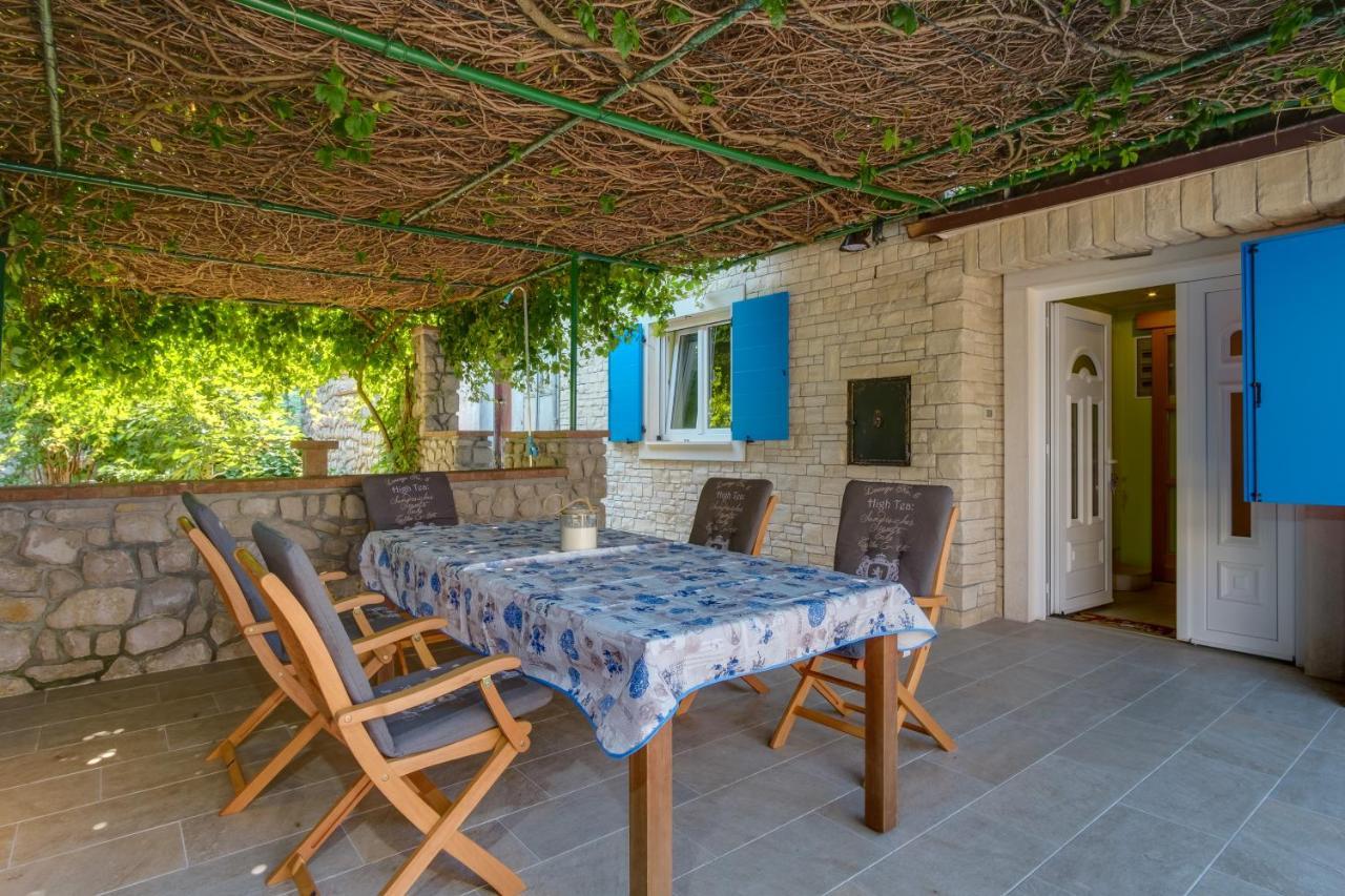 Isabela Apartment Mali Losinj Bagian luar foto