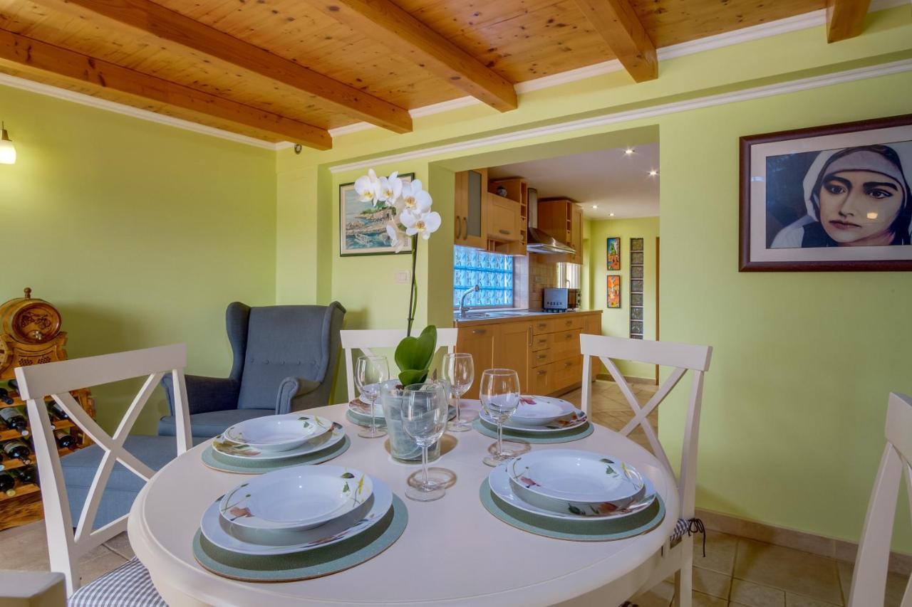 Isabela Apartment Mali Losinj Bagian luar foto