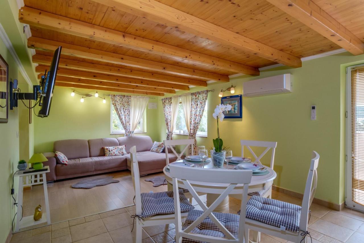 Isabela Apartment Mali Losinj Bagian luar foto