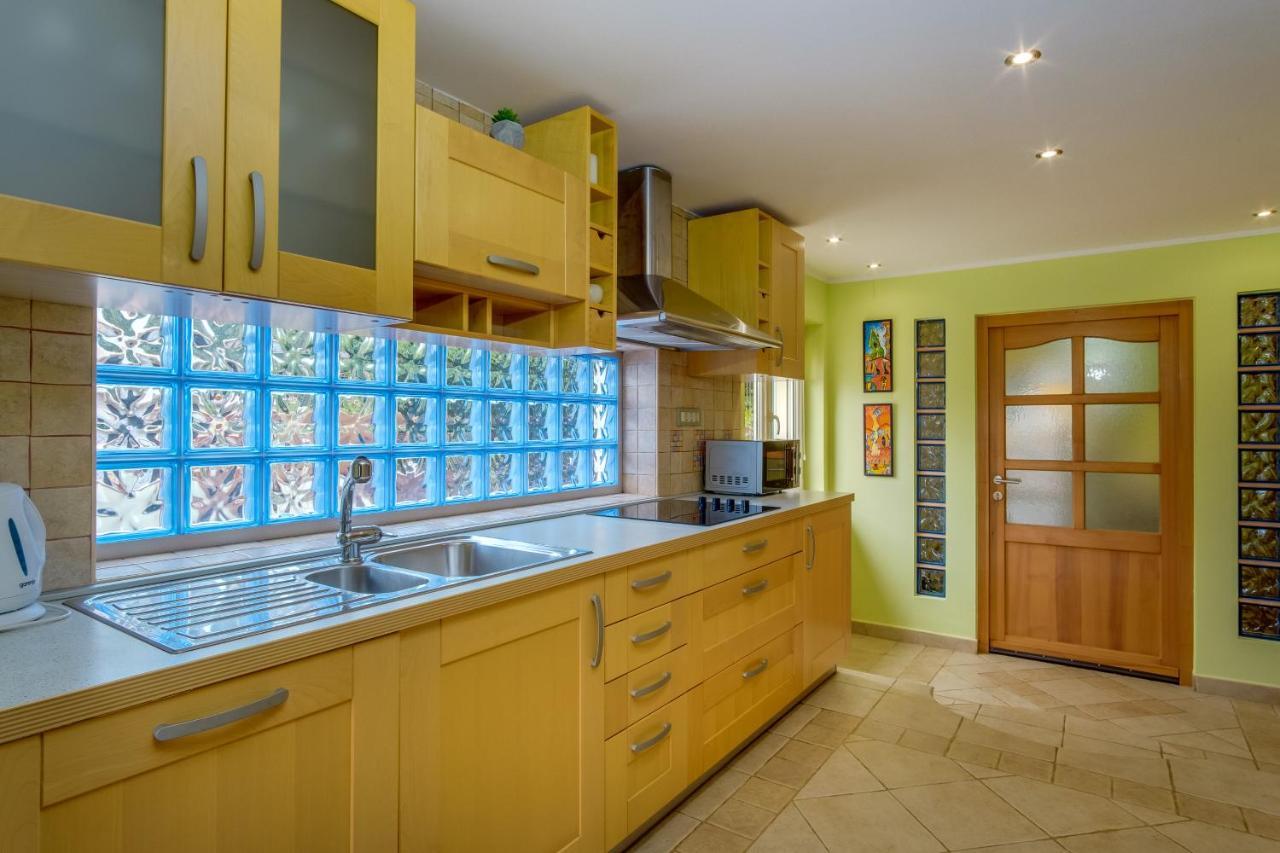 Isabela Apartment Mali Losinj Bagian luar foto